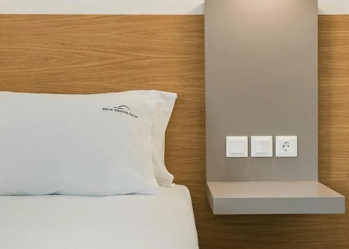 Aphrodite - Ionian Treasure Pesadha